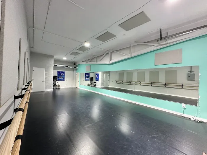 Extensions Dance Academy Picture 3