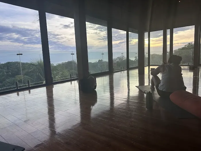 Twisted Sister Yoga Picture 6