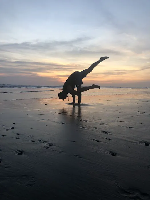 Twisted Sister Yoga Picture 4