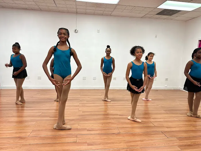 Elevé Dance Theater Picture 6