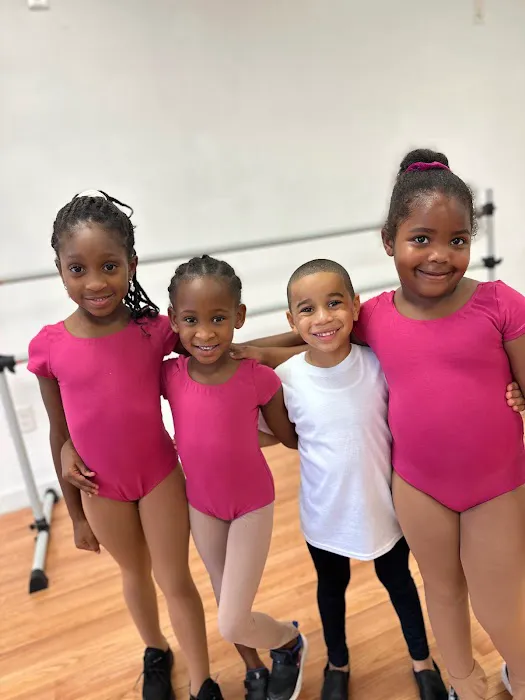 Elevé Dance Theater Picture 8