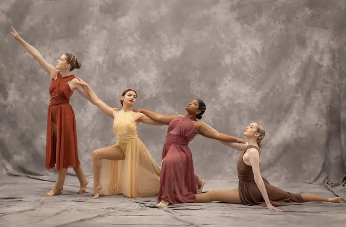 Valley Dance Picture 2