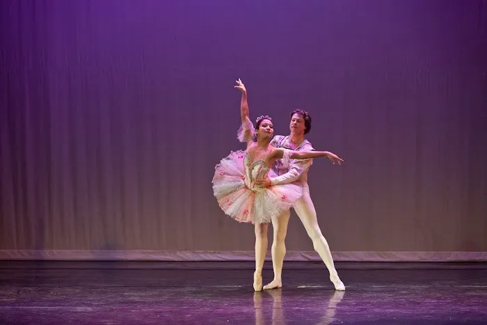 Lumiere Ballet Picture 6
