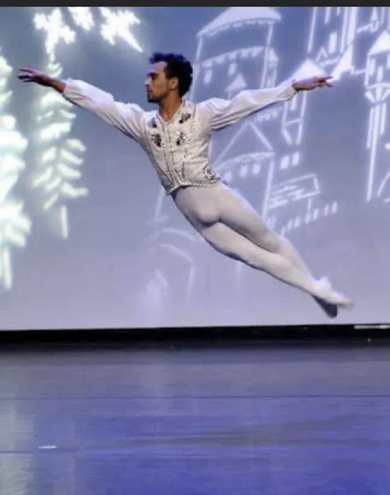 Julie Caprio Ballet Picture 4