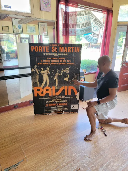 Watson Johnson Dance Theatre Picture 9