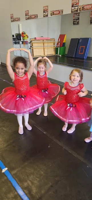 Wright Dance Studio Picture 3