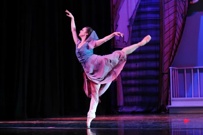 Roxey Ballet Company Picture 4