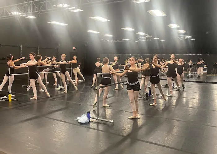 Mill Ballet School Picture 9