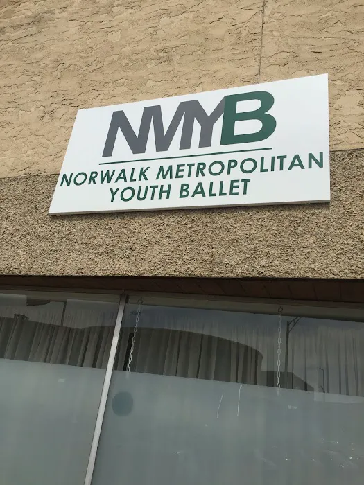 Norwalk Metropolitan Youth Ballet Picture 2