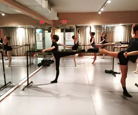Norwalk Metropolitan Youth Ballet