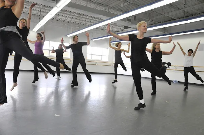 Dansue Dance Fitness Picture 1