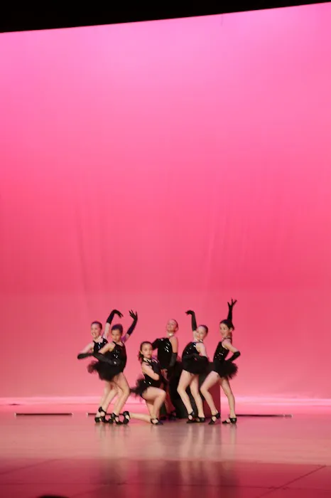 The Dance Collective Picture 8