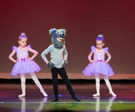 Rakova Ballet School