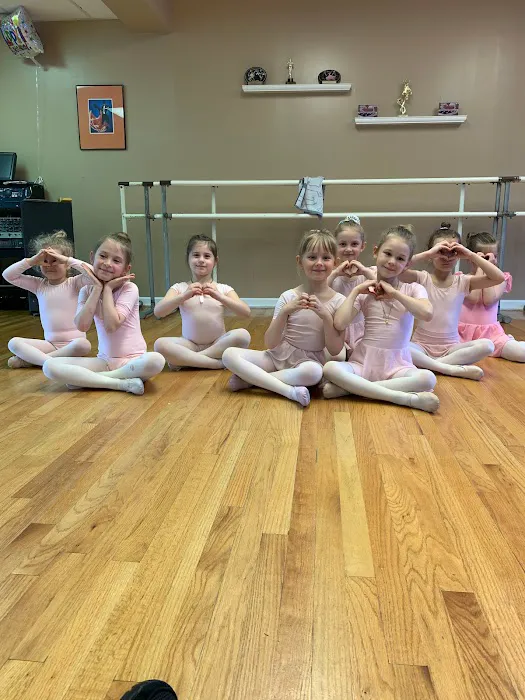 Rakova Ballet School Picture 2
