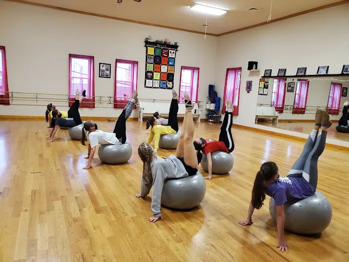TNT Studio of Dance Picture 3