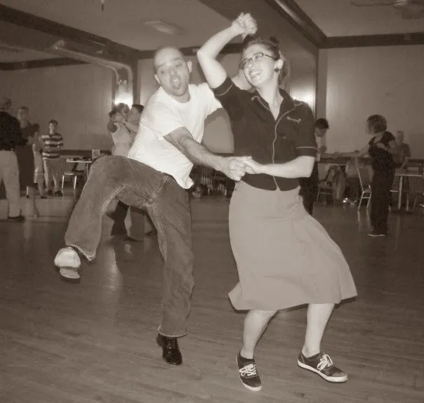 Swing Kat Entertainment Picture 8