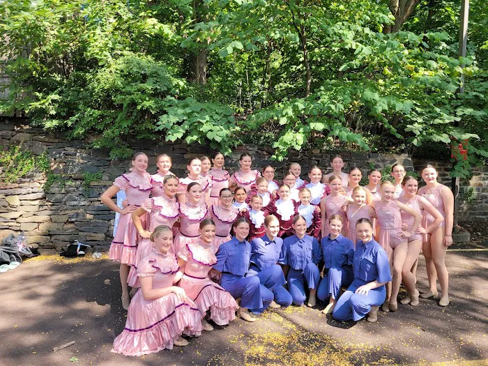 Dance Works Picture 9