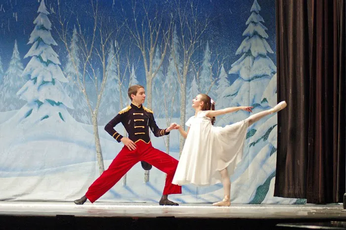 Pinewood School of Dance Picture 3