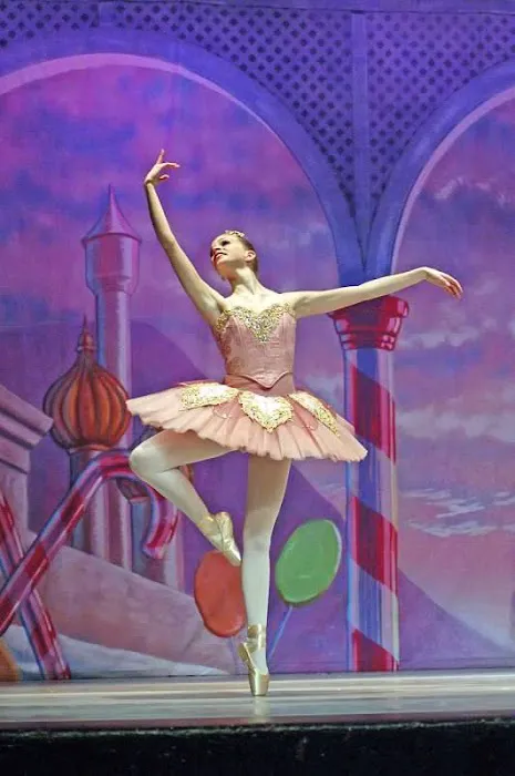 Pinewood School of Dance Picture 7
