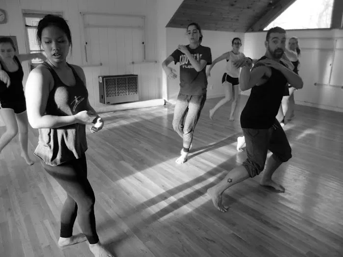 Barefoot Dance Center Picture 4