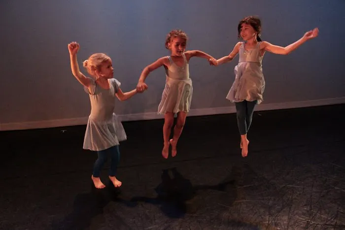 Barefoot Dance Center Picture 1