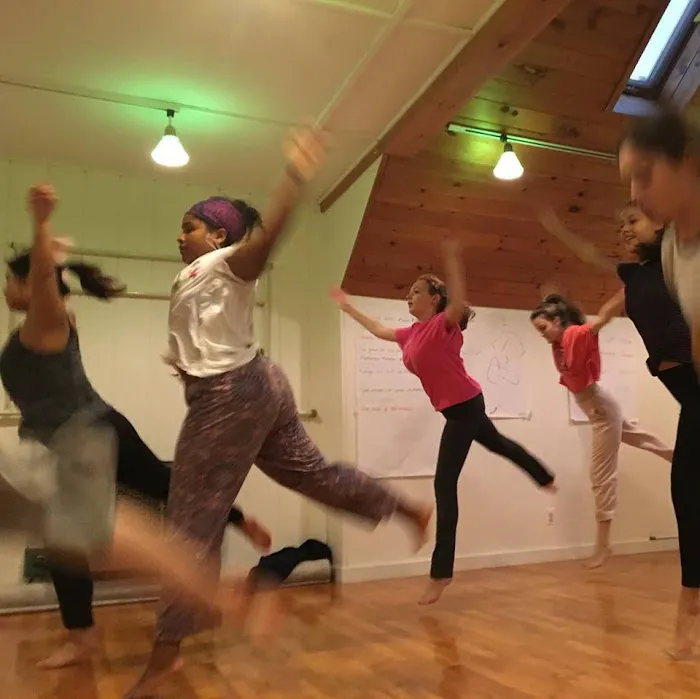 Barefoot Dance Center Picture 3