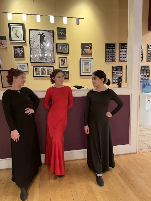 Top Hat Dance Studio Picture 2
