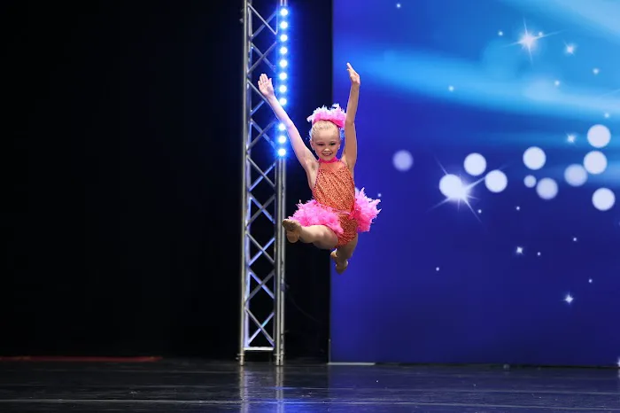 Arts in Movement by Miss Courtney Picture 4