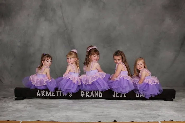 Grand Jete Studio of Dance Picture 2