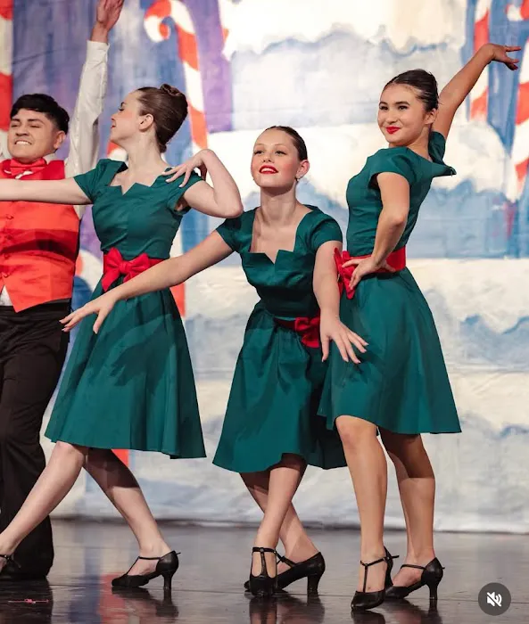 FineLine Theatre Arts Picture 7