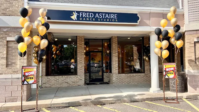 Fred Astaire Dance Studios Picture 9