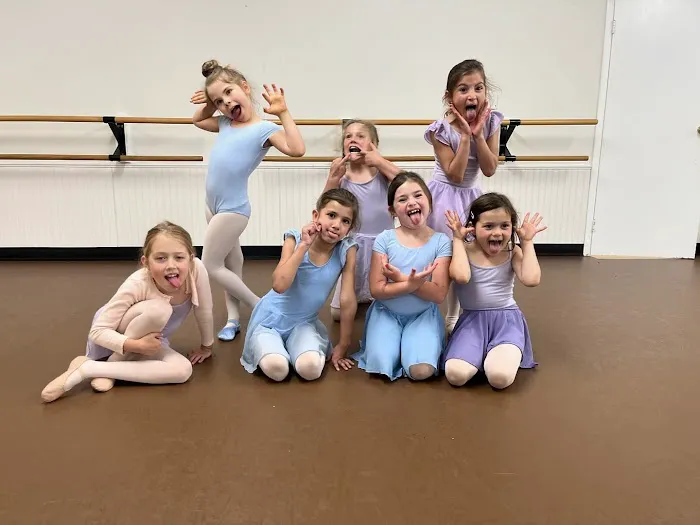 D'Valda & Sirico Dance and Music Centre Picture 2