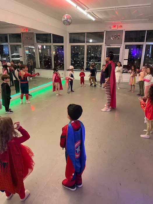 Dancing Arts Studio Picture 8