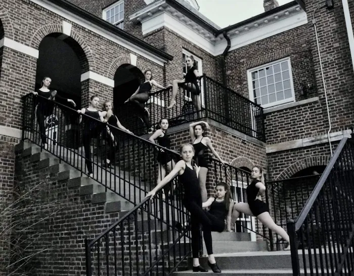 Devine School Dance Picture 6