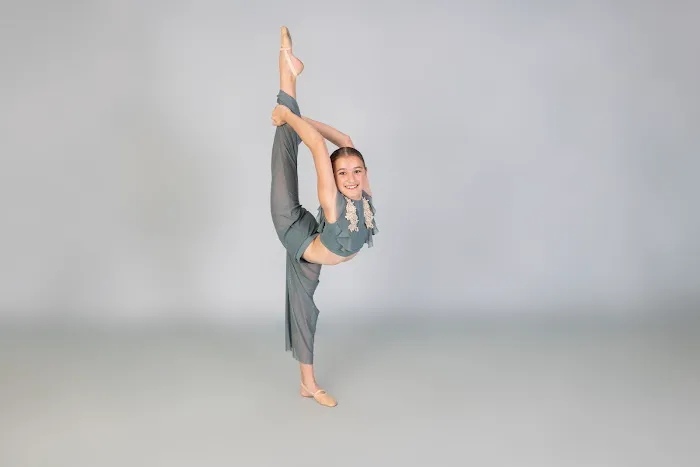Stage Door Dance Studio Picture 7