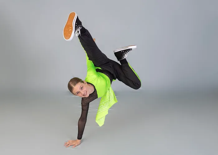 Stage Door Dance Studio Picture 9
