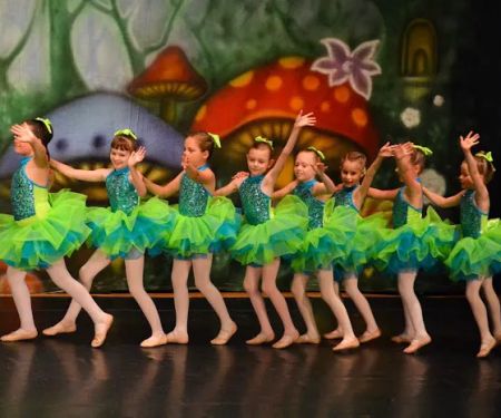 Vivian's Dance Studio