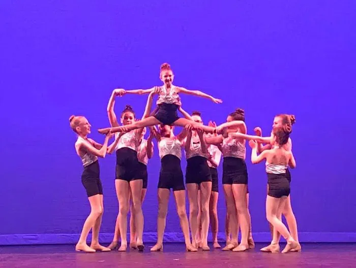 Visions Dance Company Picture 4