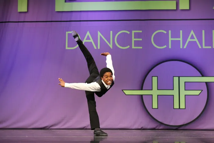 Royalenova Performing Arts Picture 9