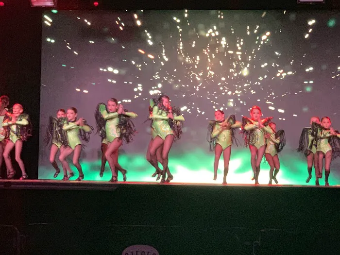 Royalenova Performing Arts Picture 5