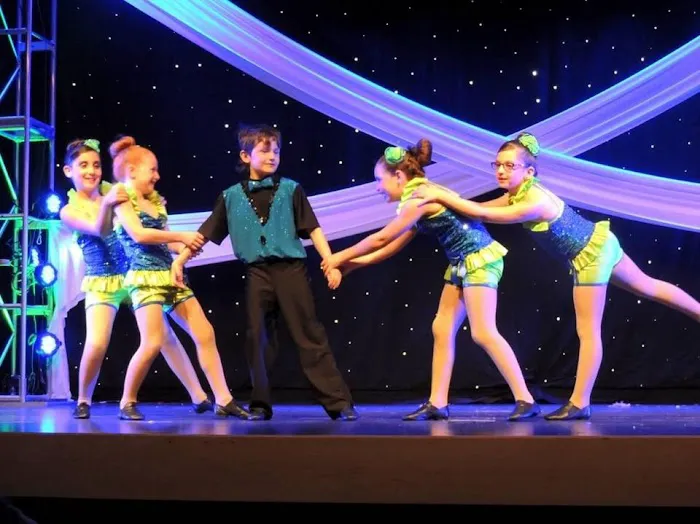 Royalenova Performing Arts Picture 3