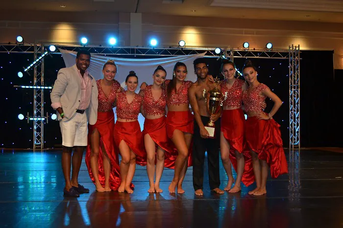 Royalenova Performing Arts Picture 7