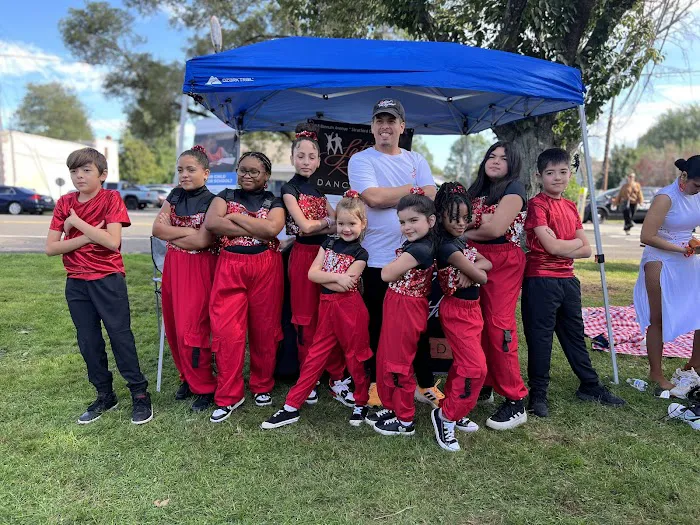Latin Rhythm Dance Studio Picture 5