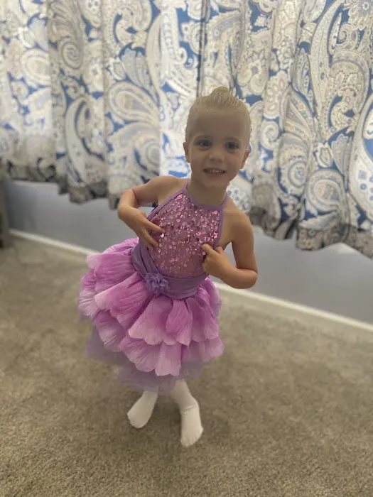 Pizzazz Dance Center Picture 6
