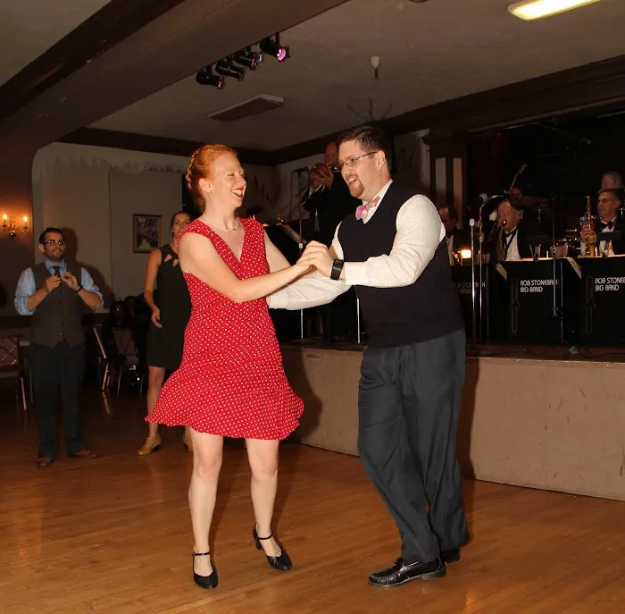 Swing Kat Entertainment Picture 5