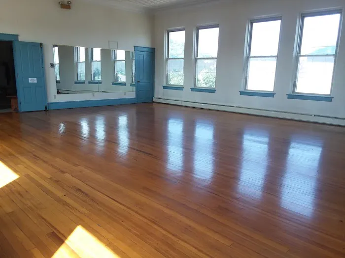 The Conservatory Of Extraordinary Dance Picture 2
