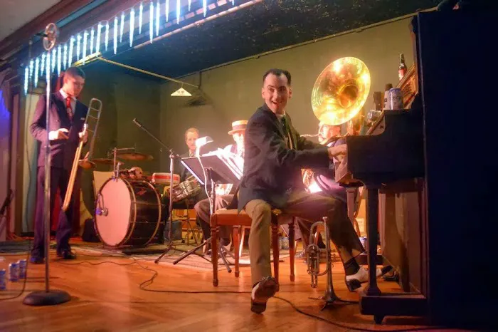 Swing Kat Entertainment Picture 2