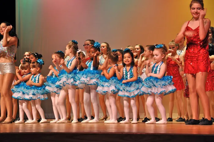 Carol Farrell School of Dancing Picture 9