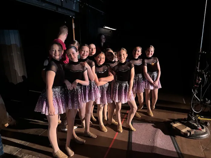 Dance Class Picture 9