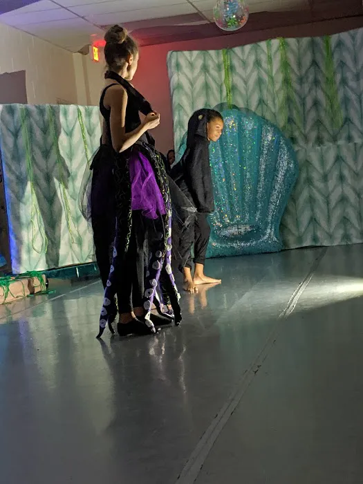 Twirl Picture 10